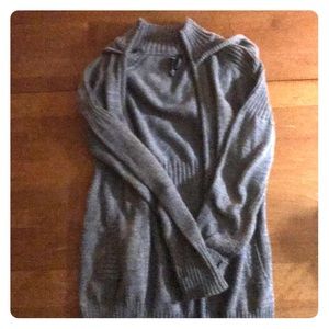 Take out grey cardigan size M